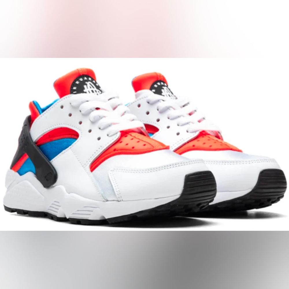Nike Women's Air Huarache Sneakers Size 6 NIBox MSRP $120